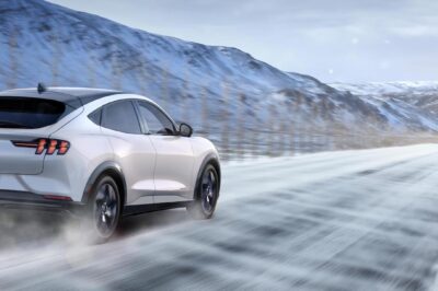 Electric Car Performance & Issues in Cold Weather: Troubleshooting Guide