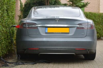 What Are The Benefits of Using A Tesla Wall Charger in Ormond Beach, 32174