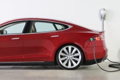 What Are The Benefits of Using A Tesla Wall Charger in West Palm Beach, 33402